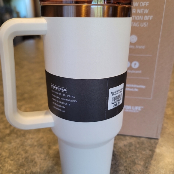 Stanley Quencher 40 oz Stanley x Magnolia cream and copper Rare NIB - Picture 5 of 16